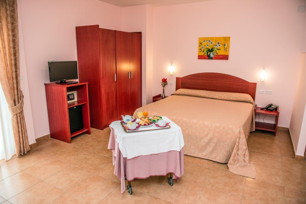 Hotel Delle More Vieste Luaran gambar
